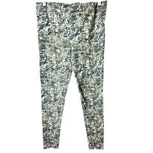 JCP Women’s Camouflage Leggings Sz M